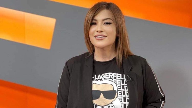 Diva e muzikës shqiptare, Violeta Kajtazi sot feston ditëlindjen