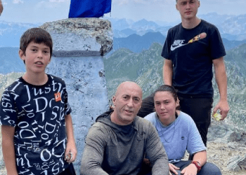 Haradinaj në Ditën e Tokës: Të angazhohemi për mjedis të pastër