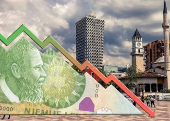 Shqipëria në krizë ekonomike dhe sociale