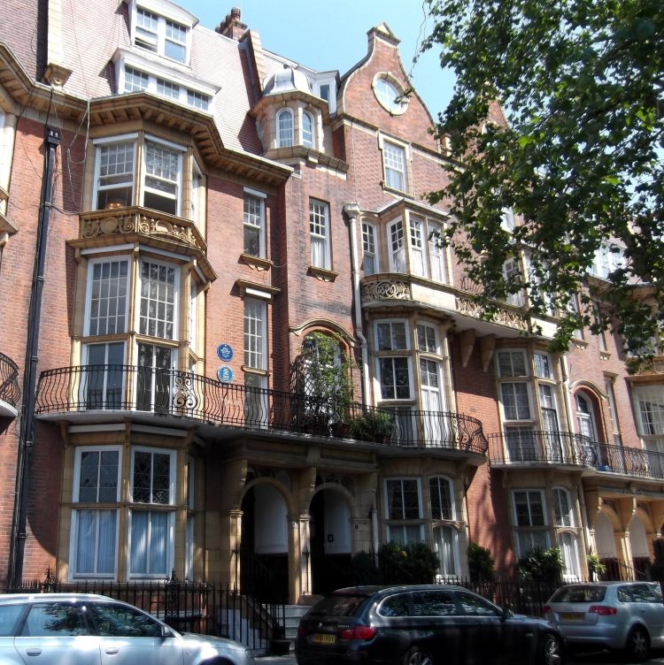 Nga ‘House of Comedy’ në Ambasadë të Kosovës