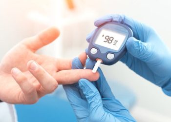 Shenjat që paralajmërojnë se keni sasi të lartë të sheqerit në gjak