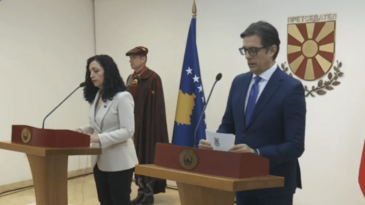Vjosa Osmani në takim me Pendarovskin: Kosova dhe Maqedonia e Veriut kanë vizion të përbashkët për të ardhmen