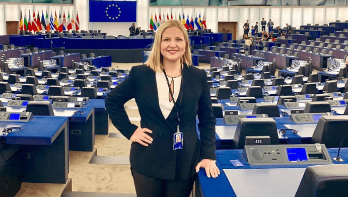 Liberalizimi i vizave, vota e deputetes së vetme shqiptare në mesin e qindra të tjerave