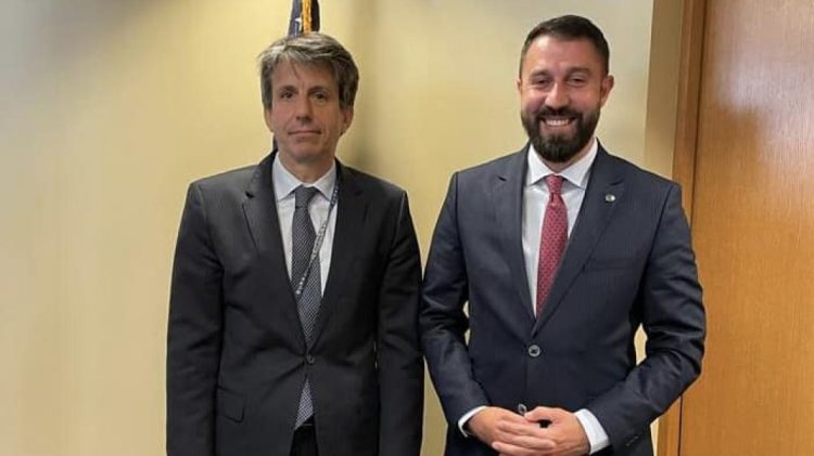 Ministri Krasniqi pritet nga Këshilltari i lartë në Departamentin e Shtetit Amerikan, flasin edhe për zgjedhjet në veri