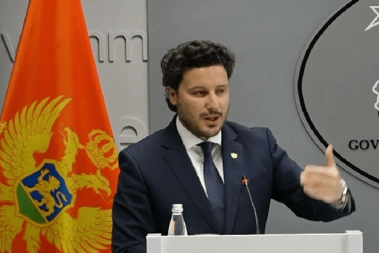 Osmani pret sot Abazoviqin, kryeministri malazez e mbyll vizitën në Pejë