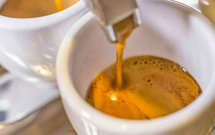 A mund t’ju mbrojë kafja nga sëmundjet e mëlçisë?