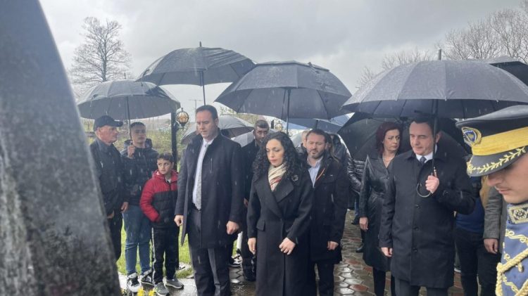 24 vjetori i masakrës, krerët e shtetit bënë homazhe në Poklek