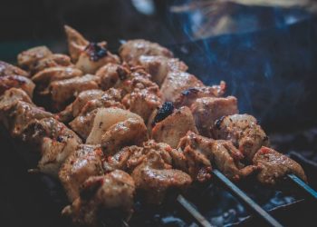 Çfarë do të ndodhë me trupin tuaj nëse hiqni dorë nga mishi për një vit?