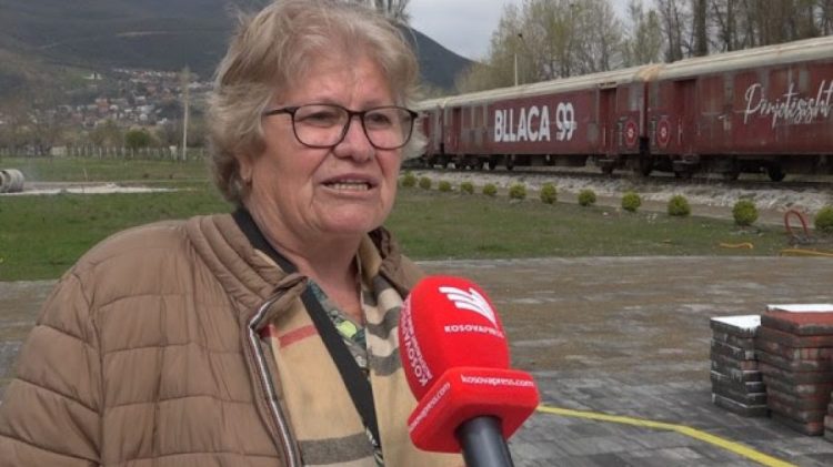 Qytetarët kujtojnë momentet e rënda gjatë dëbimit me tren nga forcat serbe