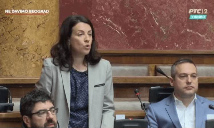 Politikania serbe: Kosova u solidarizua me ne për tragjeditë, turp Vuçiqit për votën kundër tyre në KE
