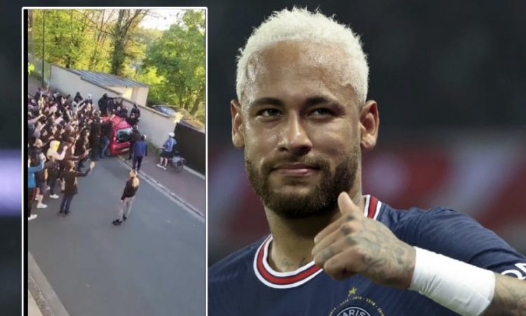 Neymar dërgon mesazh paqeje pasi tifozët e zemëruar protestuan jashtë shtëpisë së tij