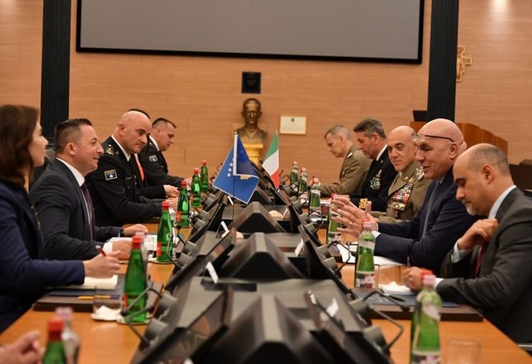 Ministri Mehaj pritët në takim nga Ministri i Mbrojtjes i Republikë së Italisë, Guido Crosetto