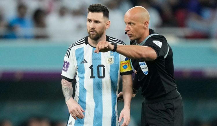 Gjyqtarit që drejtoi finalen e Kupës së Botës i besohet ndeshja Manchester City – Real Madrid