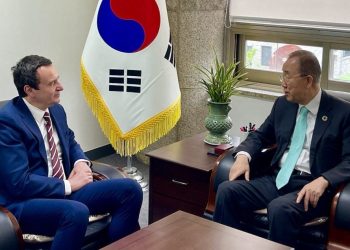 Kurti takon ish-Sekretarin e Përgjithshëm të OKB, Ban Ki-moon, e informon për arritjet dhe zhvillimet në Kosovë