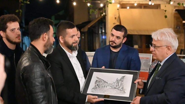 Nënkryetari i TIKA-s Dr. Mahmut Çevik viziton Çarshinë e Vjetër të Shkupit