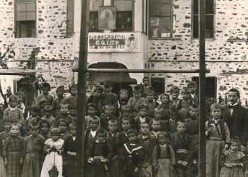 Shkolla shqipe u hap me lejen e Stambollit dhe me mbështetjen e zyrtarëve osmanë në Korçë