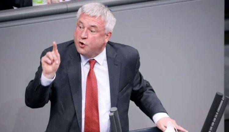 Deputeti gjerman pas kritikave për Kosovën: S’duhet harruar se po përpiqet të zbatojë të drejtat e saj në territorin e saj