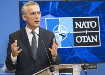 Stoltenberg: Prishtina duhet të de-përshkallëzojë, të mos ndërmarrë hapa destabilizues