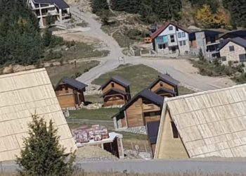 Rreth 6000 vila të ndërtuara në Rugovë, shumica pa leje (VIDEO)