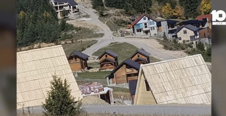 Rreth 6000 vila të ndërtuara në Rugovë, shumica pa leje (VIDEO)