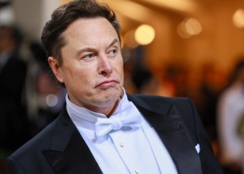 “Më duket si Magneto”, Elon Musk: George Soros urren njerëzimin
