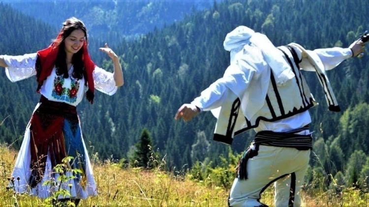 Amerikë. Nuk i kthehet shpina nji populli për nji lider!?