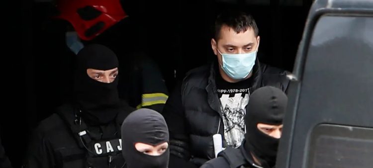 Shërbimi publik gjerman ka transmetuar një artikull për grupin e Veljko Belivuk nën titullin “Huliganë, klane droge dhe presidenti i Serbisë”