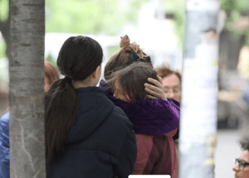 Vdes një vajzë që u plagos gjatë të shtënave në shkollën në Beograd