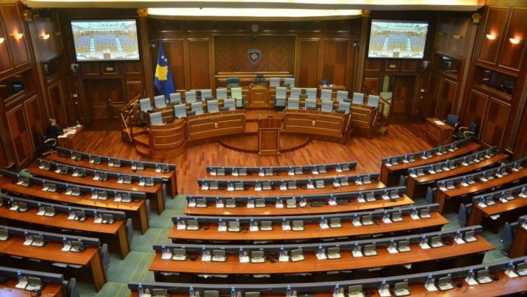 Kuvendi rikthehet sot, në rend dite interpelanca me ministrin Murati