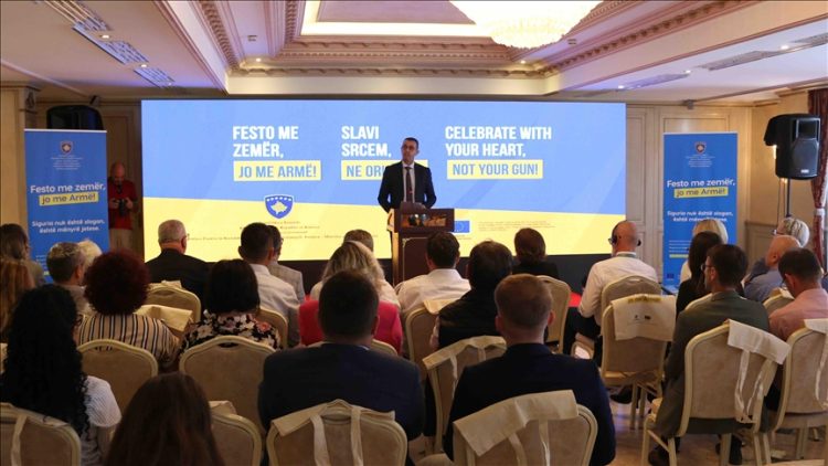 Kosovë, lansohet fushata “Festo me zemër, jo me armë”
