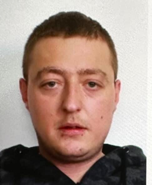 Ministri Sveçla njofton për arrestimin një nga drejtuesëve të grupit që ka sulmuar gazetarët