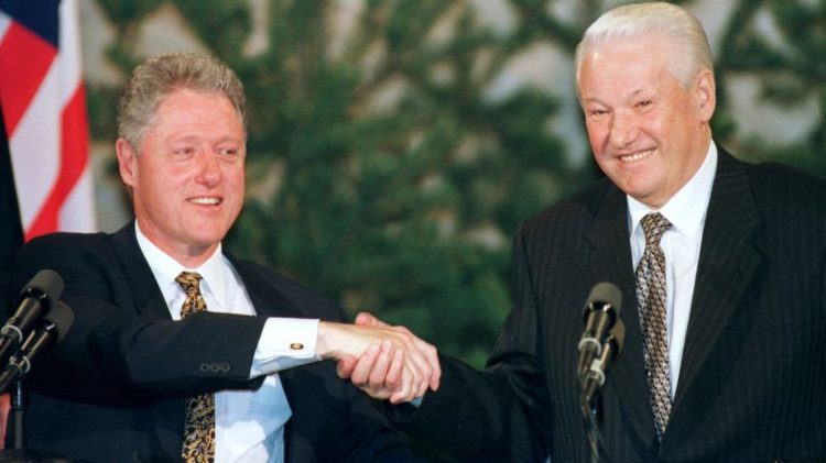 “Dua ta dini se jemi me ju”: Dokumente që tregojnë raportet e dikurshme SHBA-Rusi