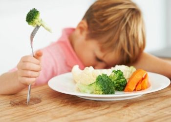 Mënyra se si t’i bindni fëmijët t’i duan perimet