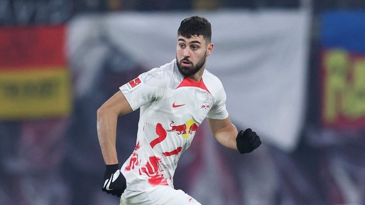 Në fillim finalja e pastaj merkato, City në kontakte me mbrojtësin kroat