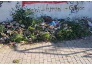 E frikshme: Nxënësin në Vushtrri për një moment e “lëshon toka” (VIDEO)