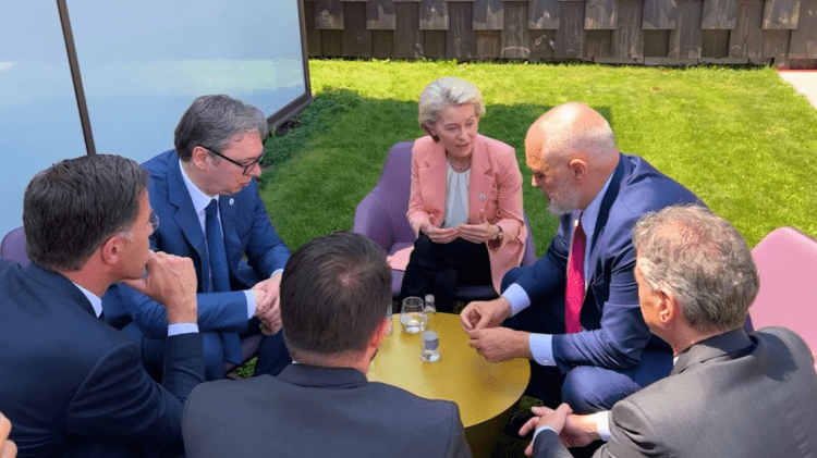 Rama takon Vuçiqin: Konflikti në veri duhet të zgjidhet krah për krah me botën demokratike