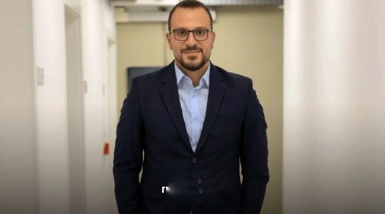 Shqipëria po shndërrohet në vendin e kamarierëve, eskortave dhe masazhatorëve