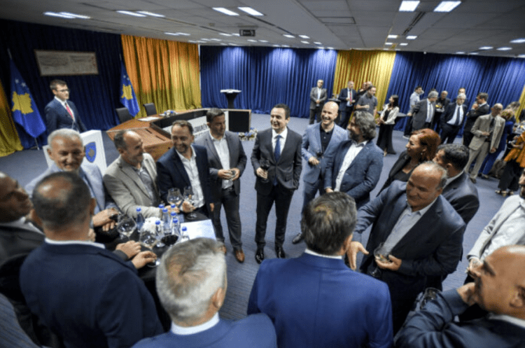 Qeveria zhbllokon të hyrat vetanake për komunat