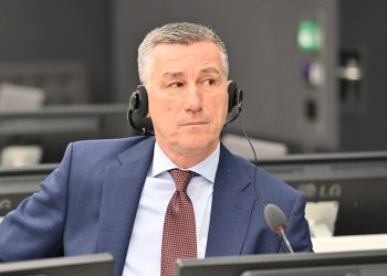 Specialja ia vazhdon paraburgimin Kadri Veselit