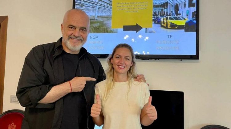 Rama bën publik lajmin: Gati plani për prodhimin e supermakinës shqiptare