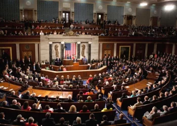 Ish-zyrtari ushtarak dëshmon para Kongresit Amerikan për jashtëtokësorët – deklaratat e tij janë interesante