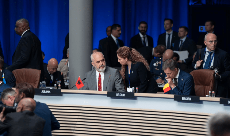 Xhacka në Samitin e NATO-s kërkon siguri për Kosovën dhe Bosnje e Hercegovinën