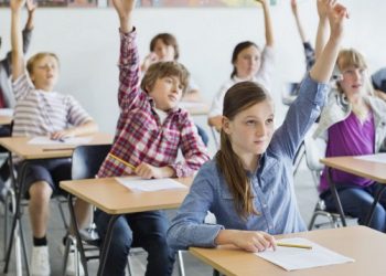 Edukimi parafillor bëhet obligativ, mirëpritet nga shkollat