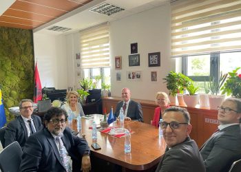 Kusari-Lila pret në takim delegacionin e Misionit të Fondit Monetar Ndërkombëtar, diskutojnë për rritjen ekonomike të Kosovës