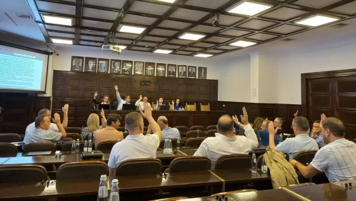 Senati voton statutin e ri të Universitetit të Prishtinës, këto janë risitë