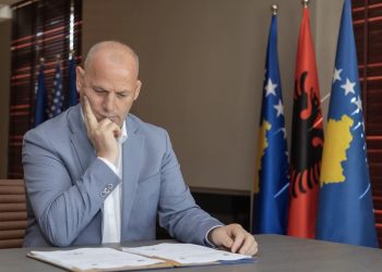 Kurti s’e takoi Ramën, Lladrovci: Nuk ka bir nane që mund të na ndaj
