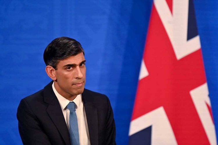 Kryeministri britanik i shqetësuar për situatën: Kurti dhe Vuçiq kanë përgjegjësi për parandalimin e dhunës