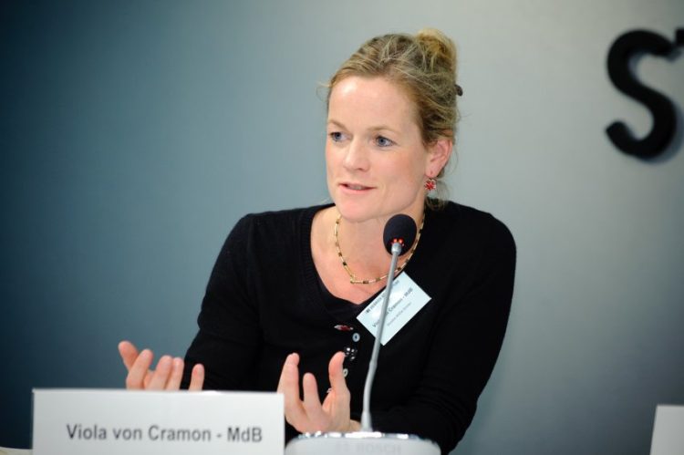 Viola von Cramon: Vulin kukulla e Rusisë që është bërë sinonim i korrupsionit