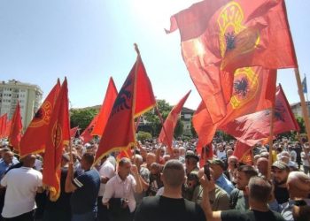 Përgjimet e Kusarit me Simiqin: Mobilizohen veteranët, paralajmërohen veprime konkrete