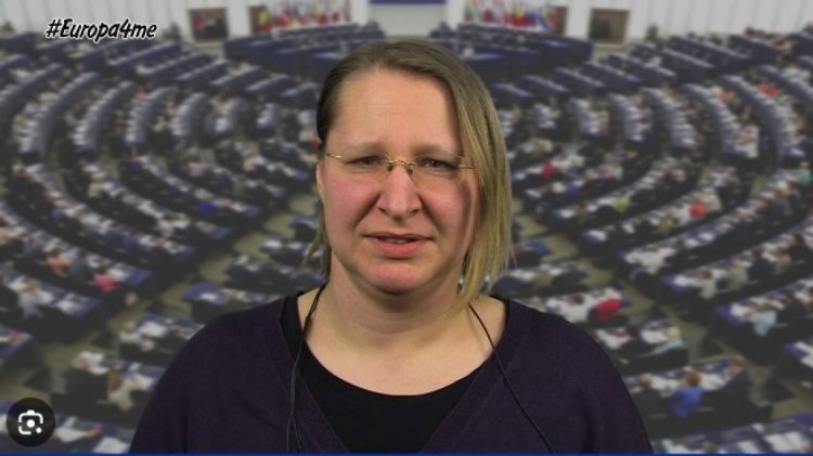 Schneeberger: ShBA-ja e BE-ja po i bëjnë presion Kosovës për t’ia dhënë Vuçiqit Asociacionin